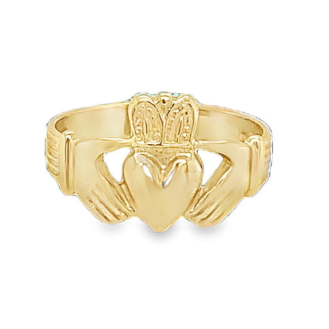 Elegant Claddagh Ring